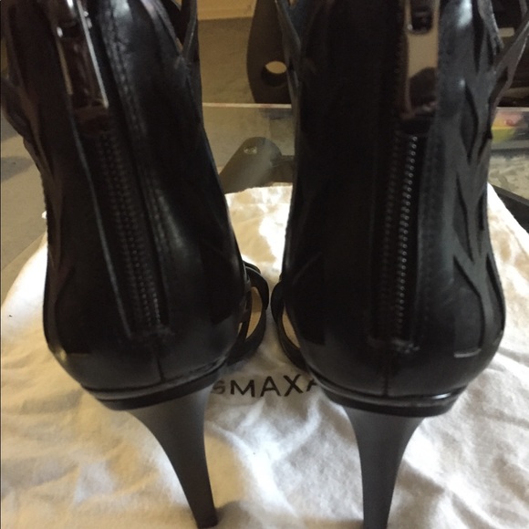 Maven cutout pump black size 10 - Picture 4 of 7